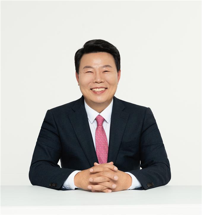 당진장학회 이사장 사진