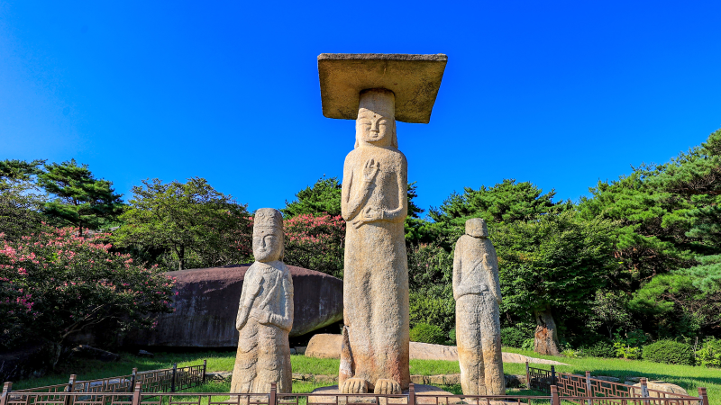 석조여래삼존입상 사진