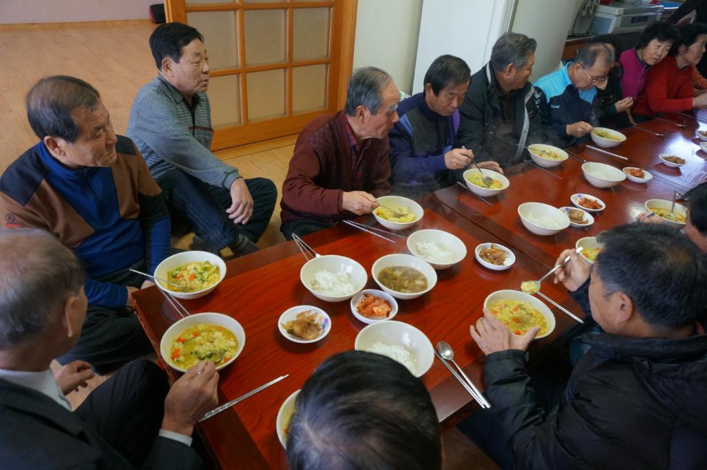 실버 남편의 손맛도 일품 이미지