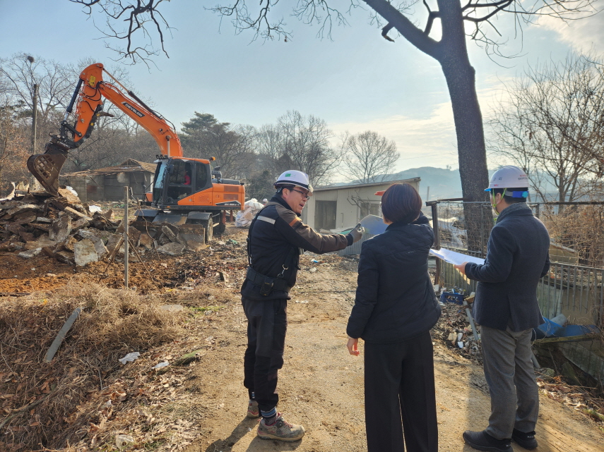 당진시, 소규모 건축물 해체 현장 안전 점검 추진 이미지