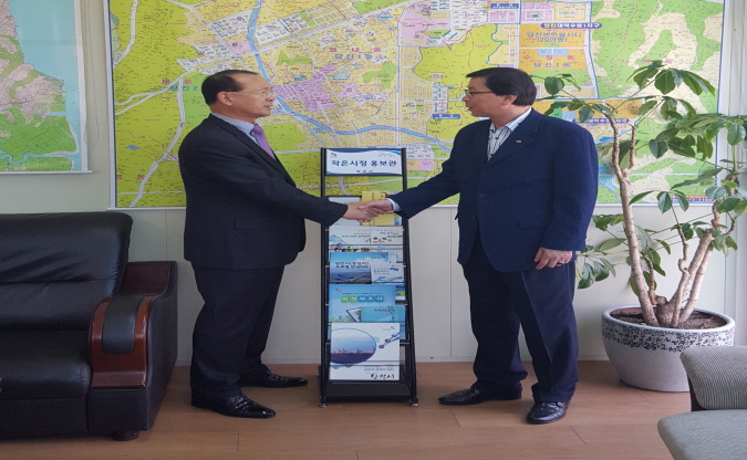 당진시, 부동산중개업소 내 시정홍보관 운영