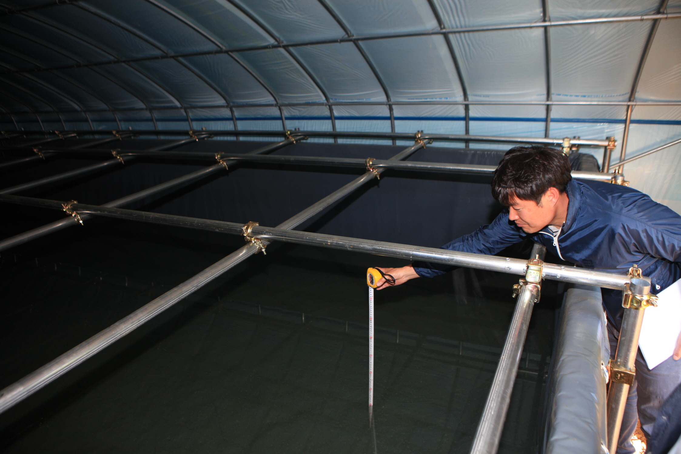 빗물 모아 시설하우스 작물재배 활용