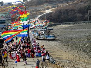 만선과 주민화합 기원하는 안섬풍어당굿