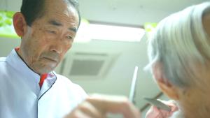 이발사 외길인생 60년, 추억을 깎다