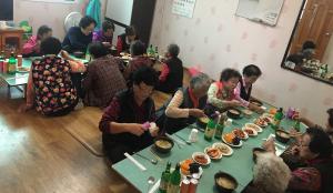 따끈한 사랑의 칼국수