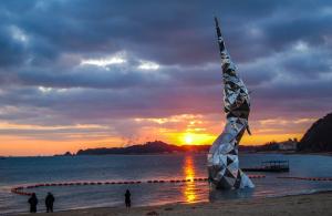 전국 최대 해상조형물 ‘새빛왜목’ 웅장한 자태