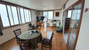 당진시, 코로나19 유입 차단 위해 보건기관 업무 잠정 중단