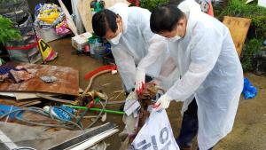 당진2동 주민자치회, 수해 복구 동참