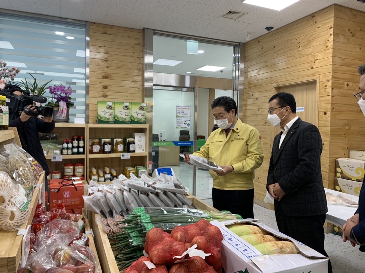 ‘로컬푸드 이용 활성화 협약’의 첫 결실 로컬푸드 직매장 당진항점 개장