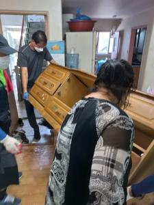 당진 신평면 행정복지센터, 어려운 이웃 위한 청소에 나서