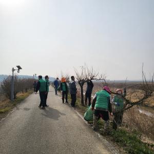 당진 신평면 새마을협의회 새봄맞이 전지 작업 펼쳐