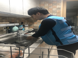 당진시, 예비 아빠 이벤트‘임신 체험복 대여’실시