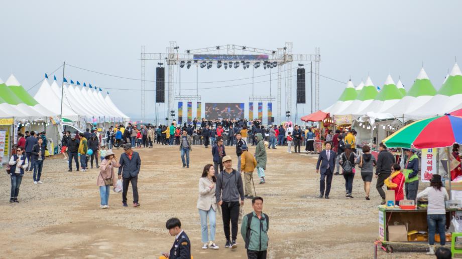 장고항실치축제 1