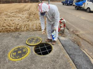 당진시보건소 해빙기 선제적 유충구제 방역 추진