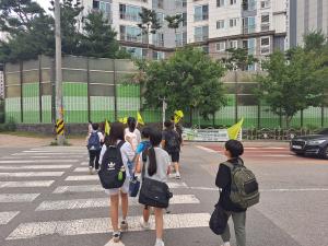 당진시, 교통약자 보행 안전을 위한 보행도움 깃발 설치