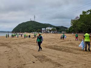 당진시, 해수욕장 개장 전 환경정화 활동 실시