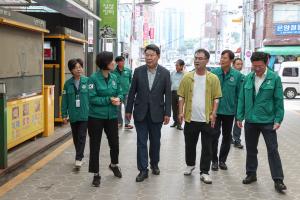 오영주 중기부 장관, 당진전통시장 찾아 피해 상인 위로