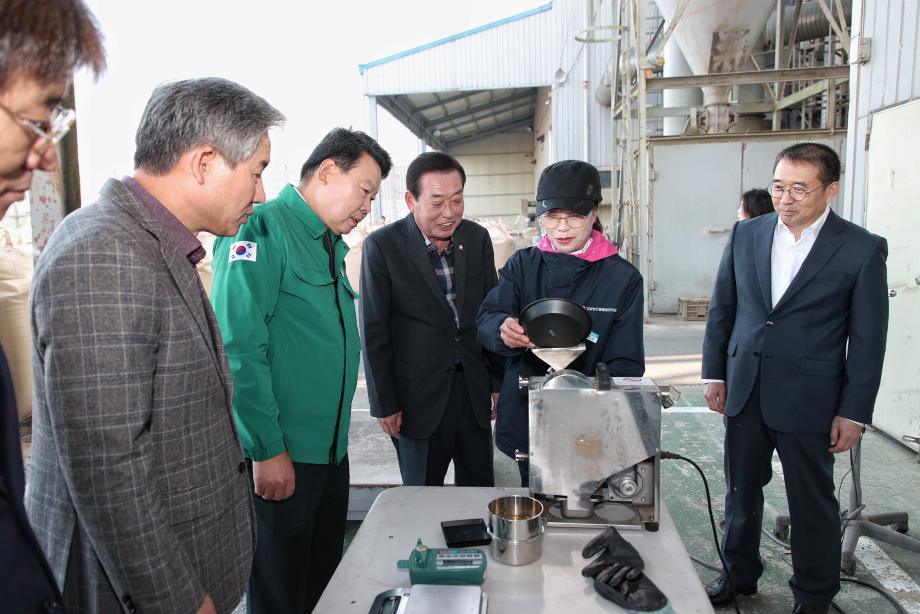 오성환 당진시장, 공공비축미 수매 현장 격려 이미지