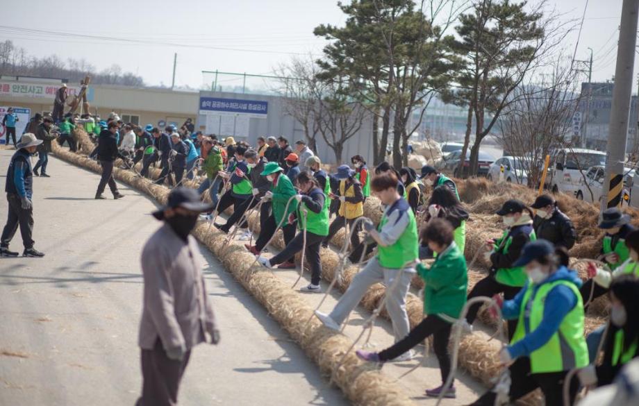 당진시, 2025 기지시줄다리기 축제 개최 위한 큰 줄 제작 이미지