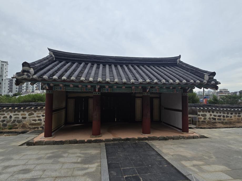 당진시, 당진향교 내삼문 보수 완료 이미지