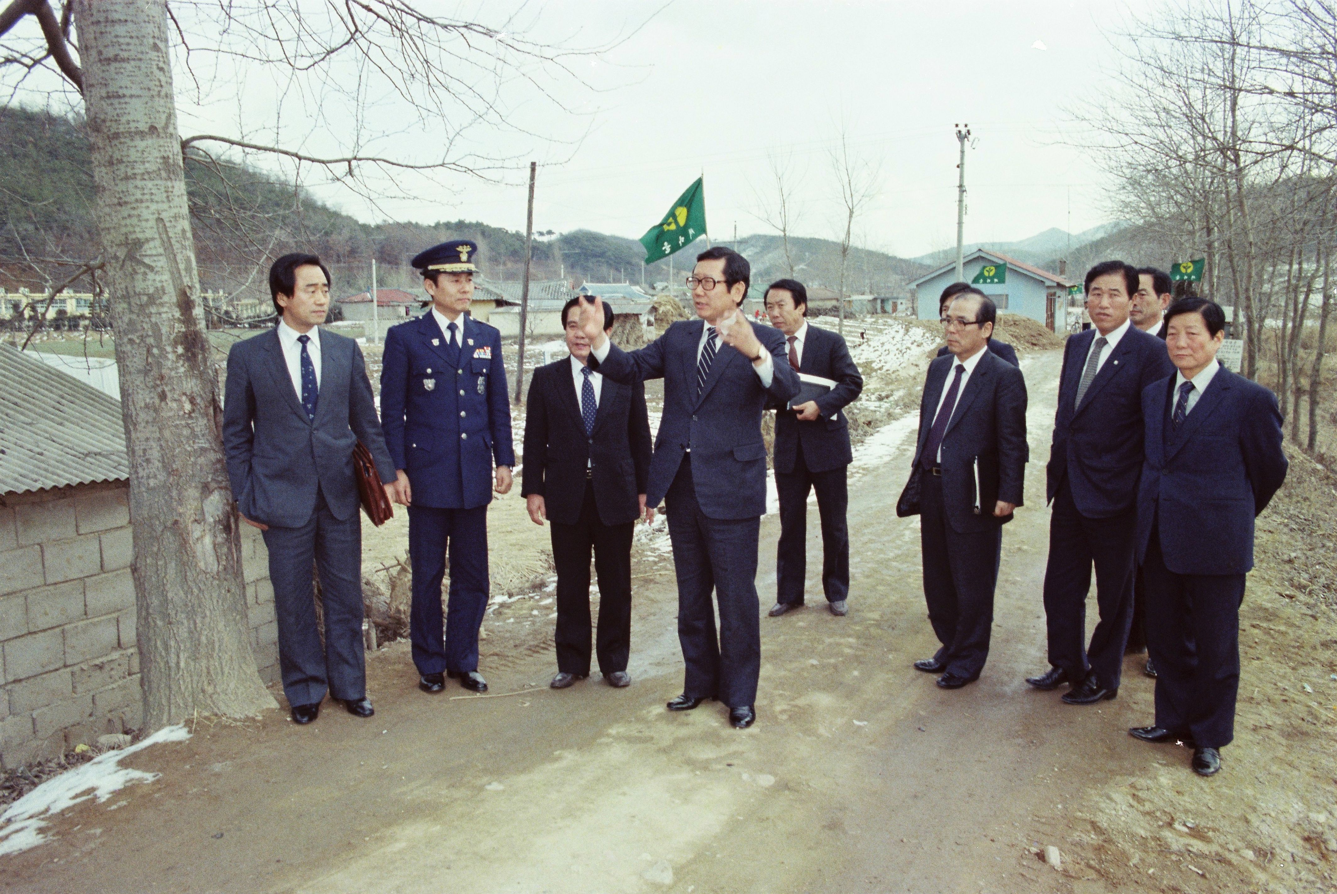 사진자료(1980년대)/1983/도지사 순시① 1/