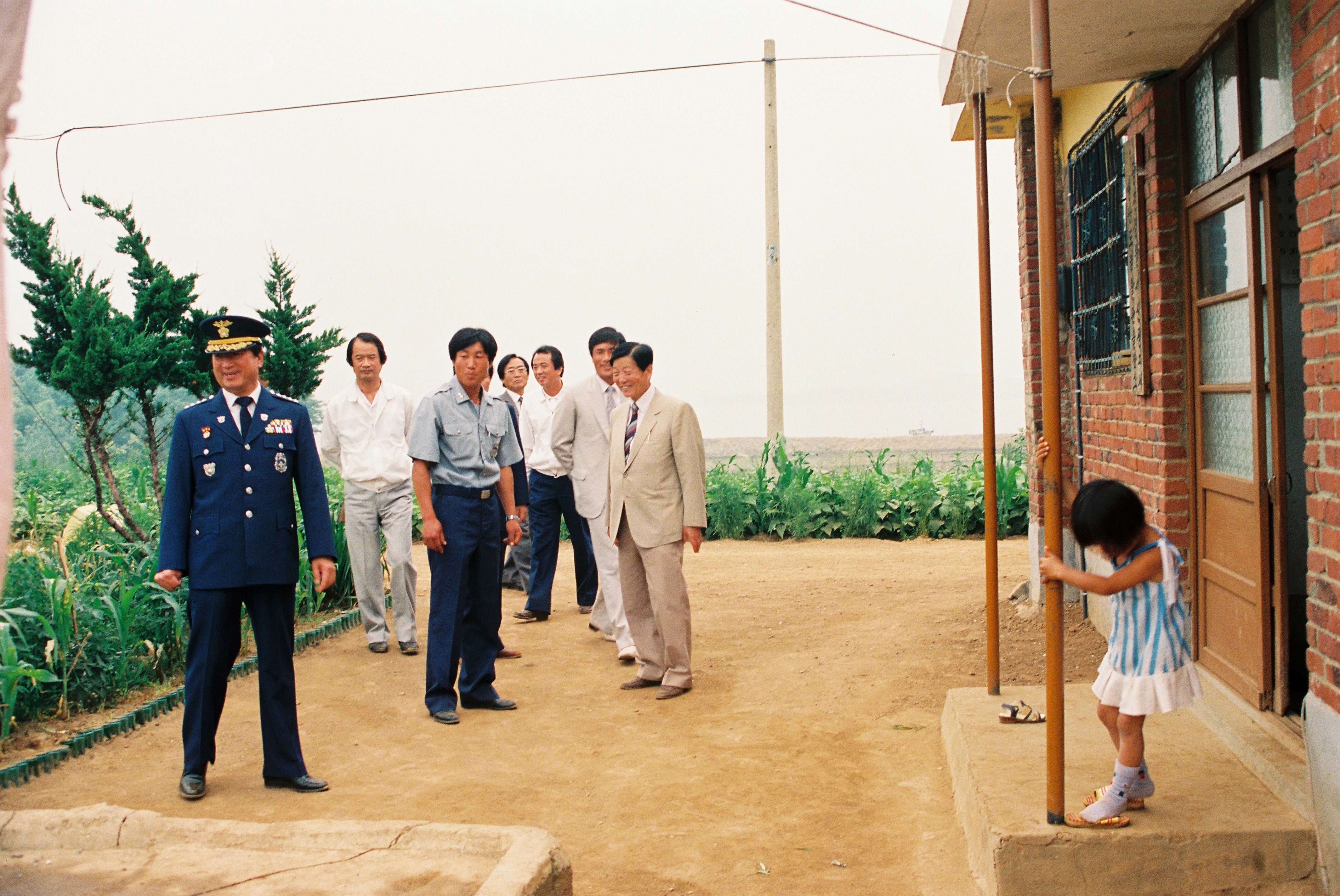 사진자료(1980년대)/1987/대공취약도서 자매결연 1/