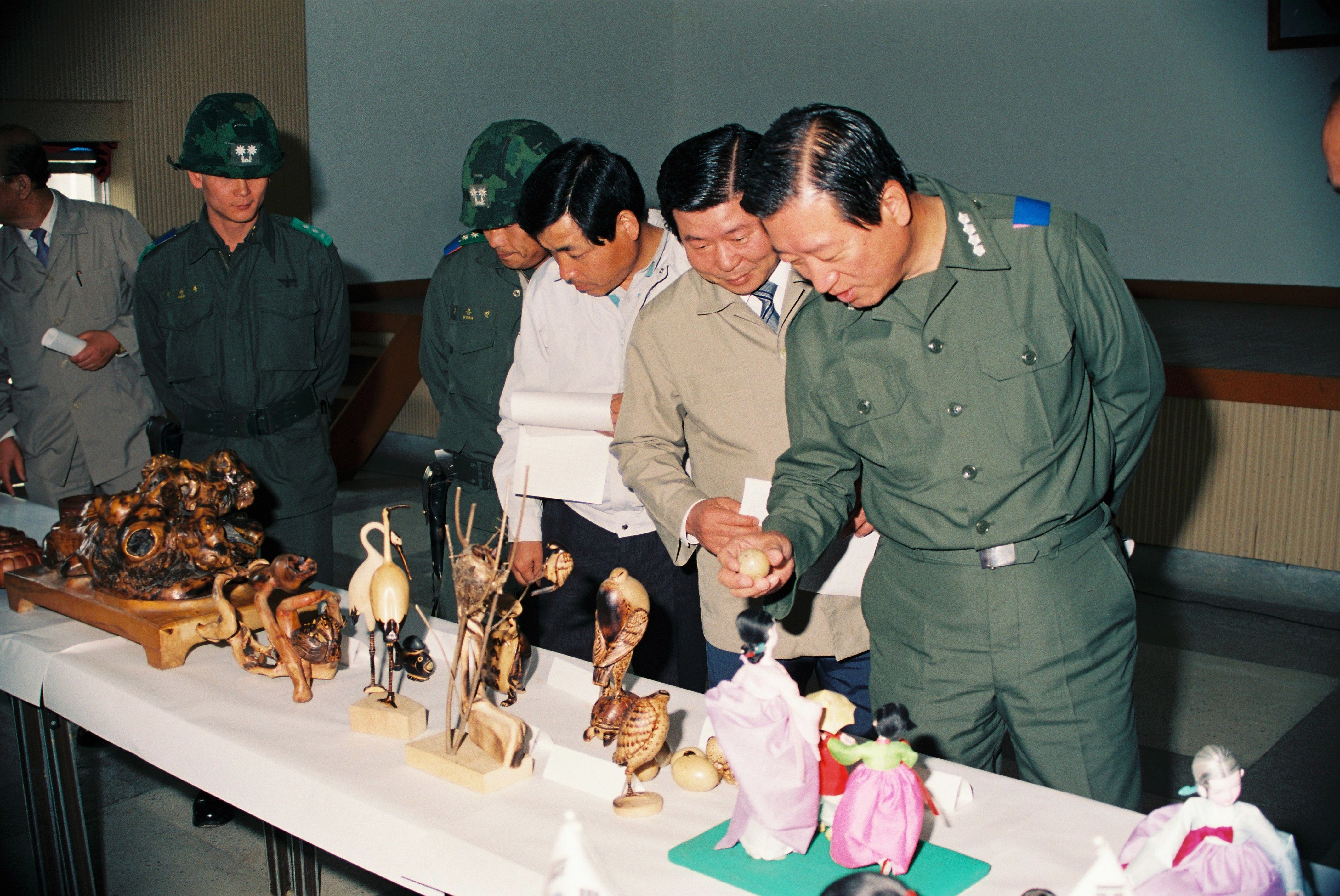 사진자료(1980년대)/1987/第17回 全國 工藝品 競進大會 地方豫選大會(제17회 전국 공예품 경진대회 지방예선대회) 0/