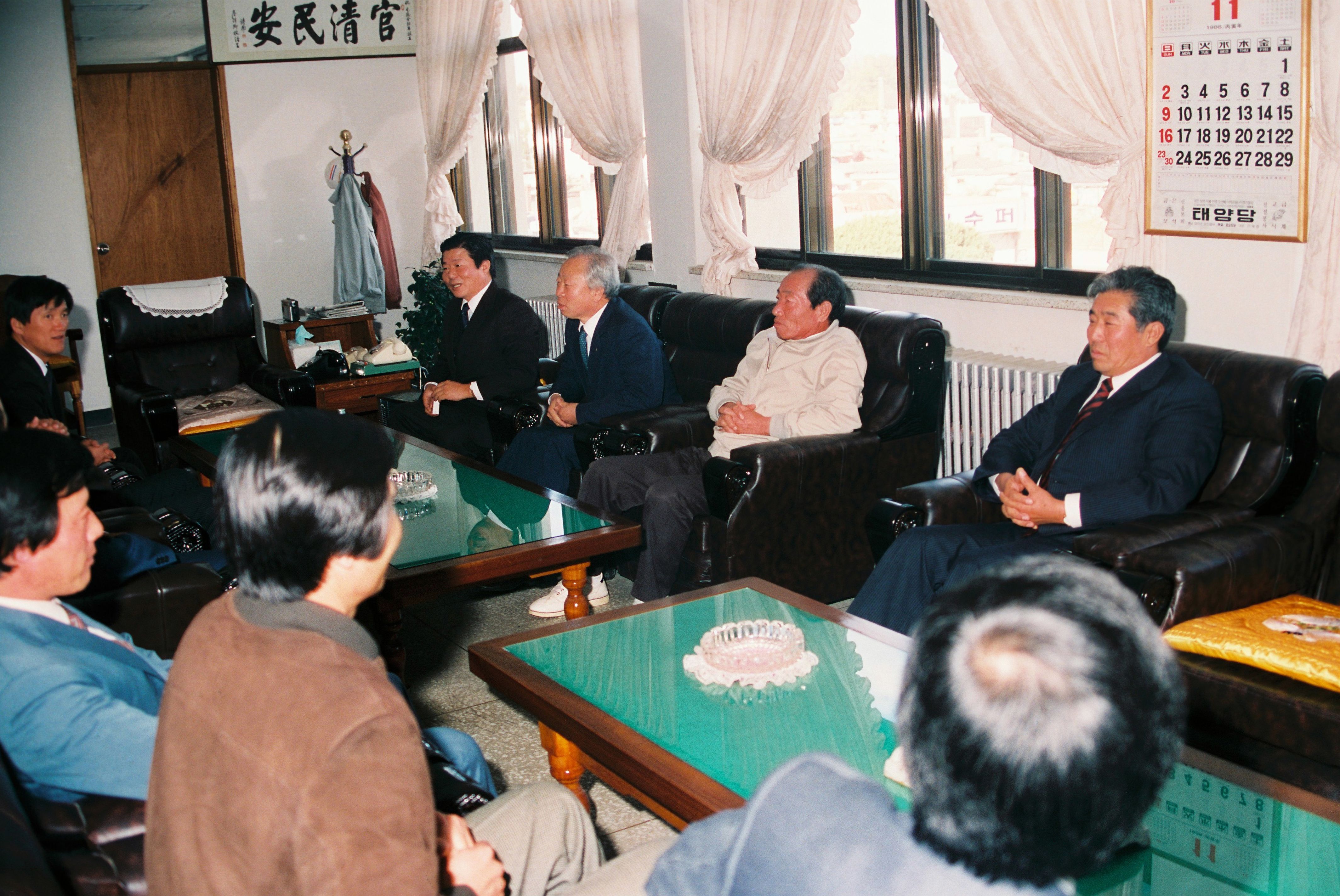 사진자료(1980년대)/1986/민방위 대장 시상, 금강땜 건설중지촉구 당진군민 궐기 대회 0/