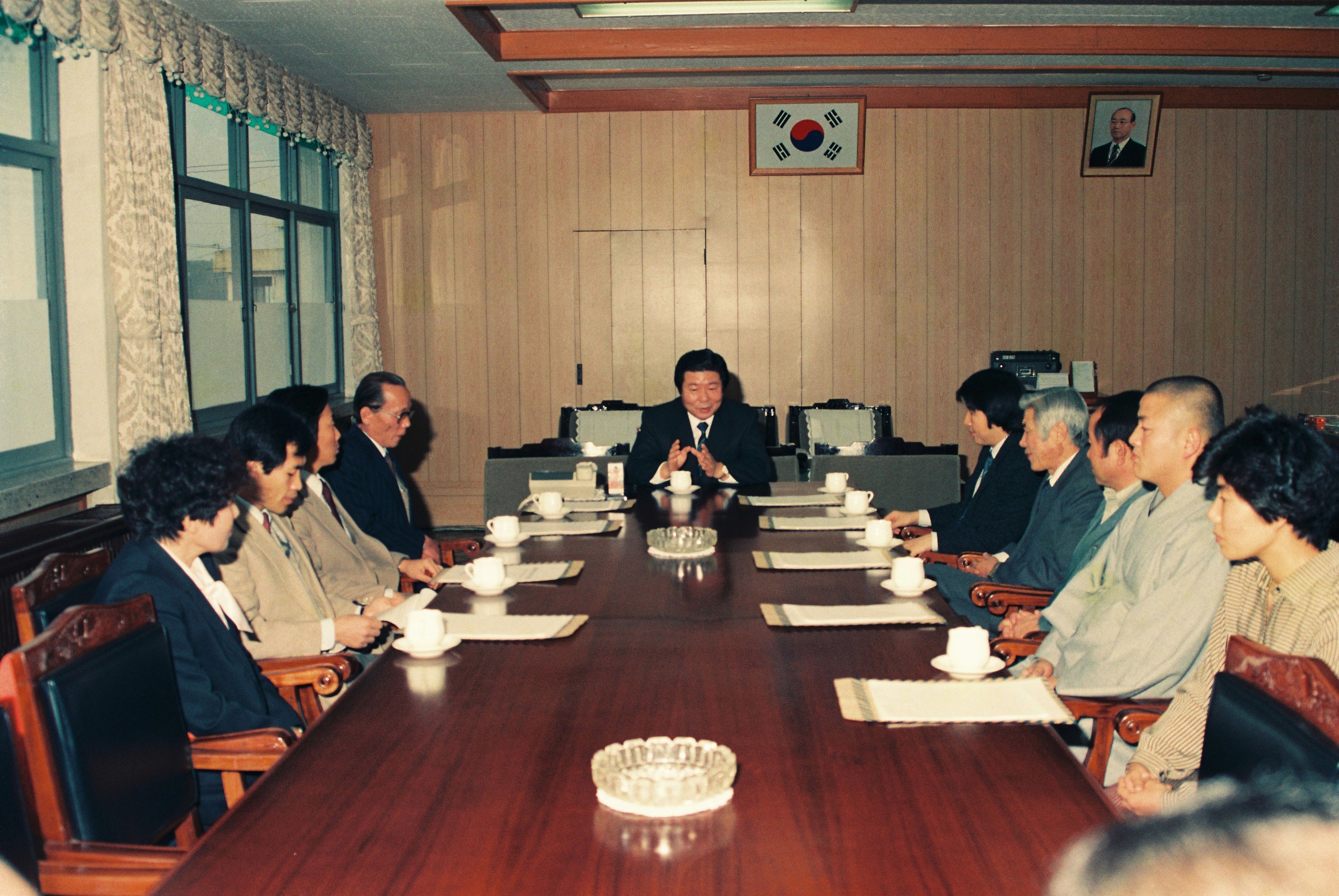 사진자료(1980년대)/1986/감낙윤 결혼 및 송산면 청사 준공 , 연말연시⑥⑦, 불우청소년돕기 0/