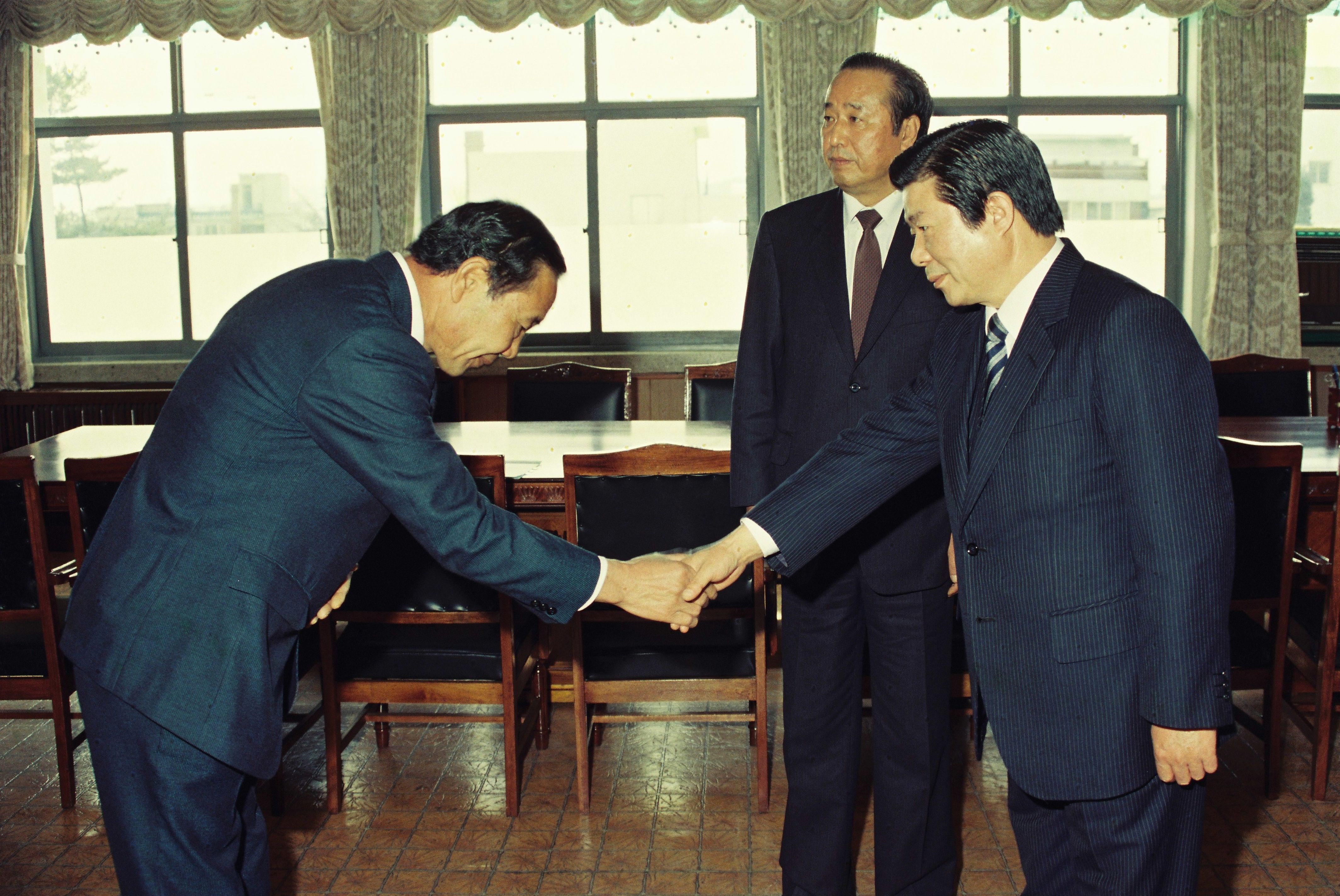 사진자료(1980년대)/1986/제28대 노완구 군수 취임 1/