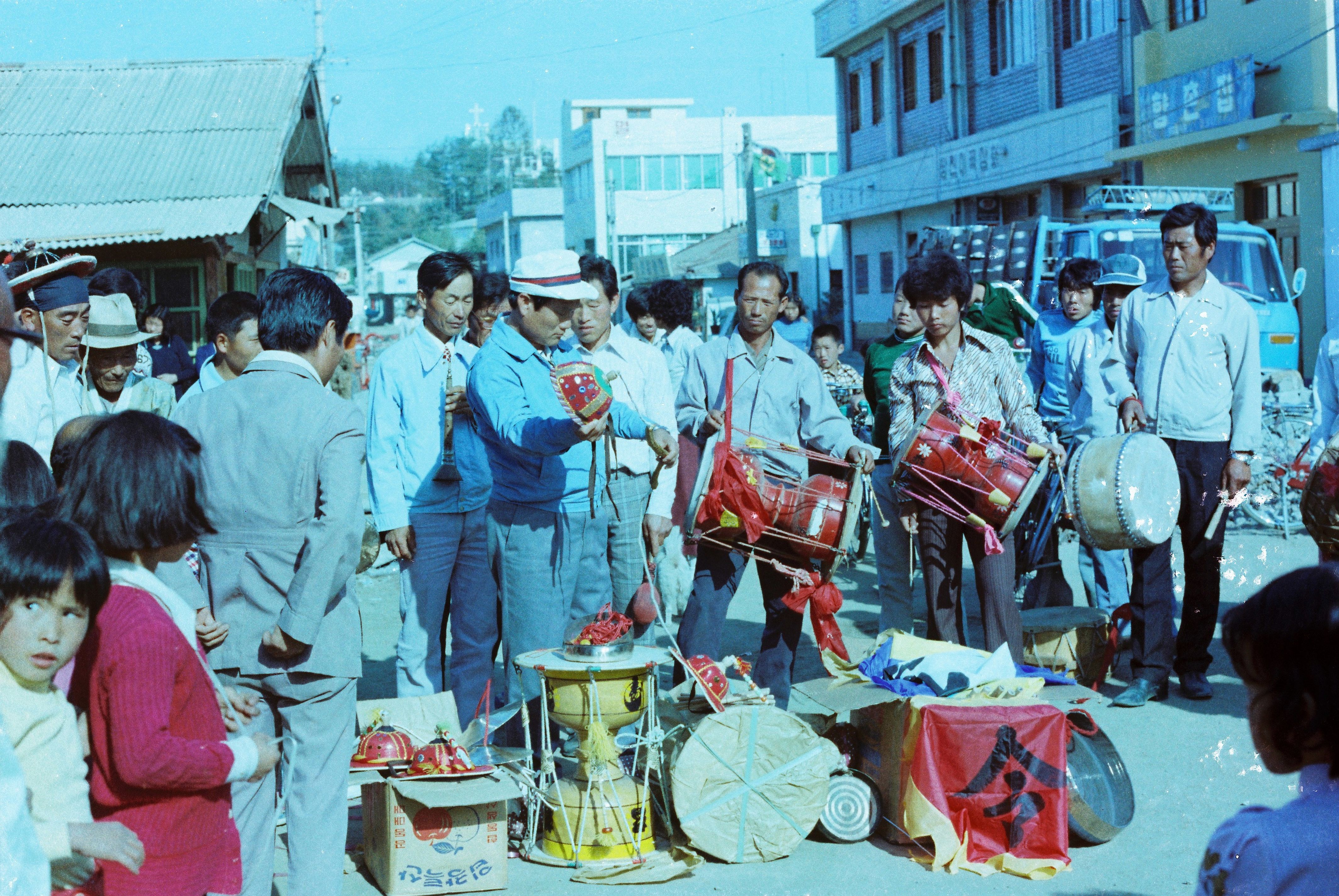 사진자료(1980년대)/1985/군민회관 경로잔치 2/