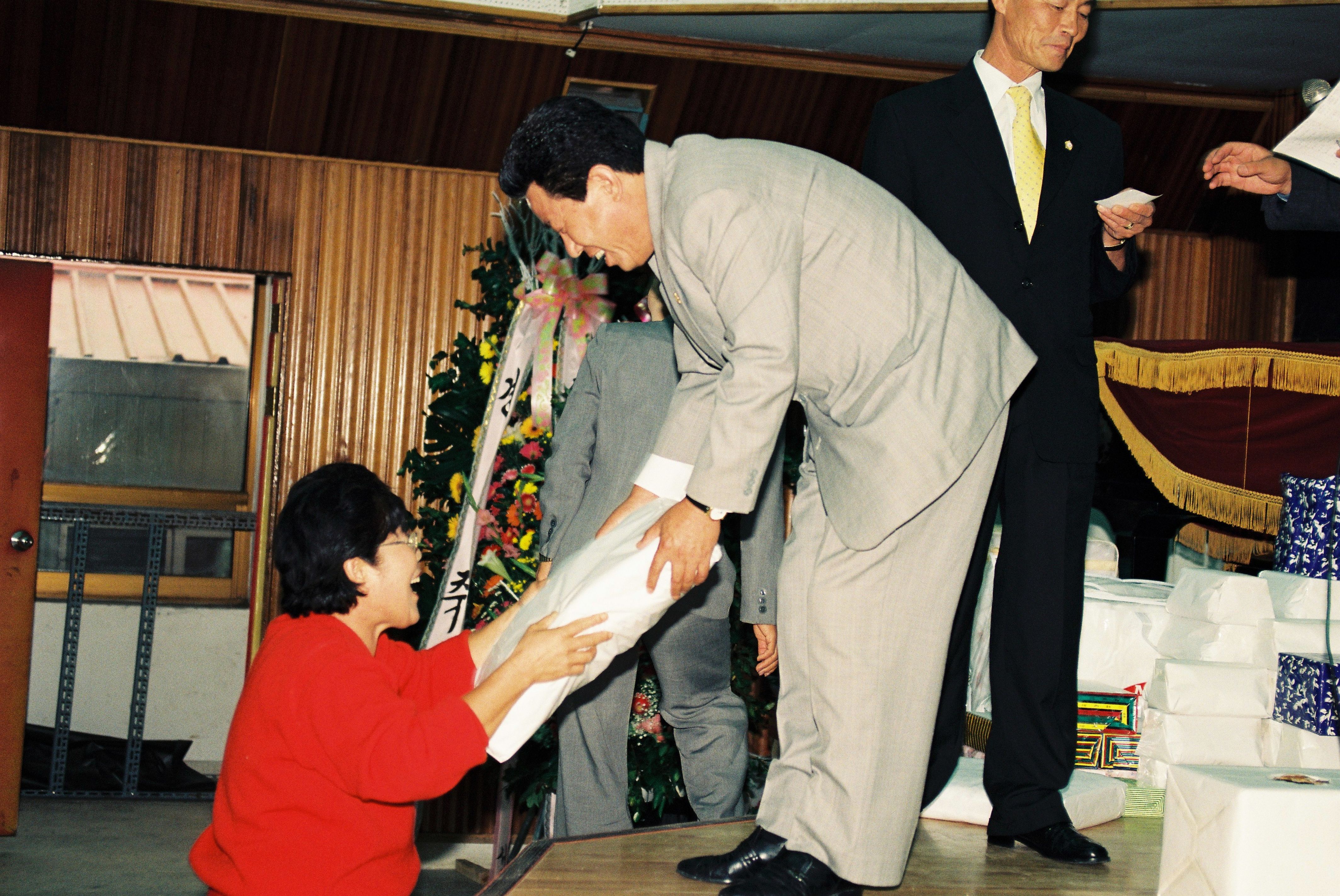 사진자료(1990년대)/1999/제10회 한복 바르게입기 대회 2/