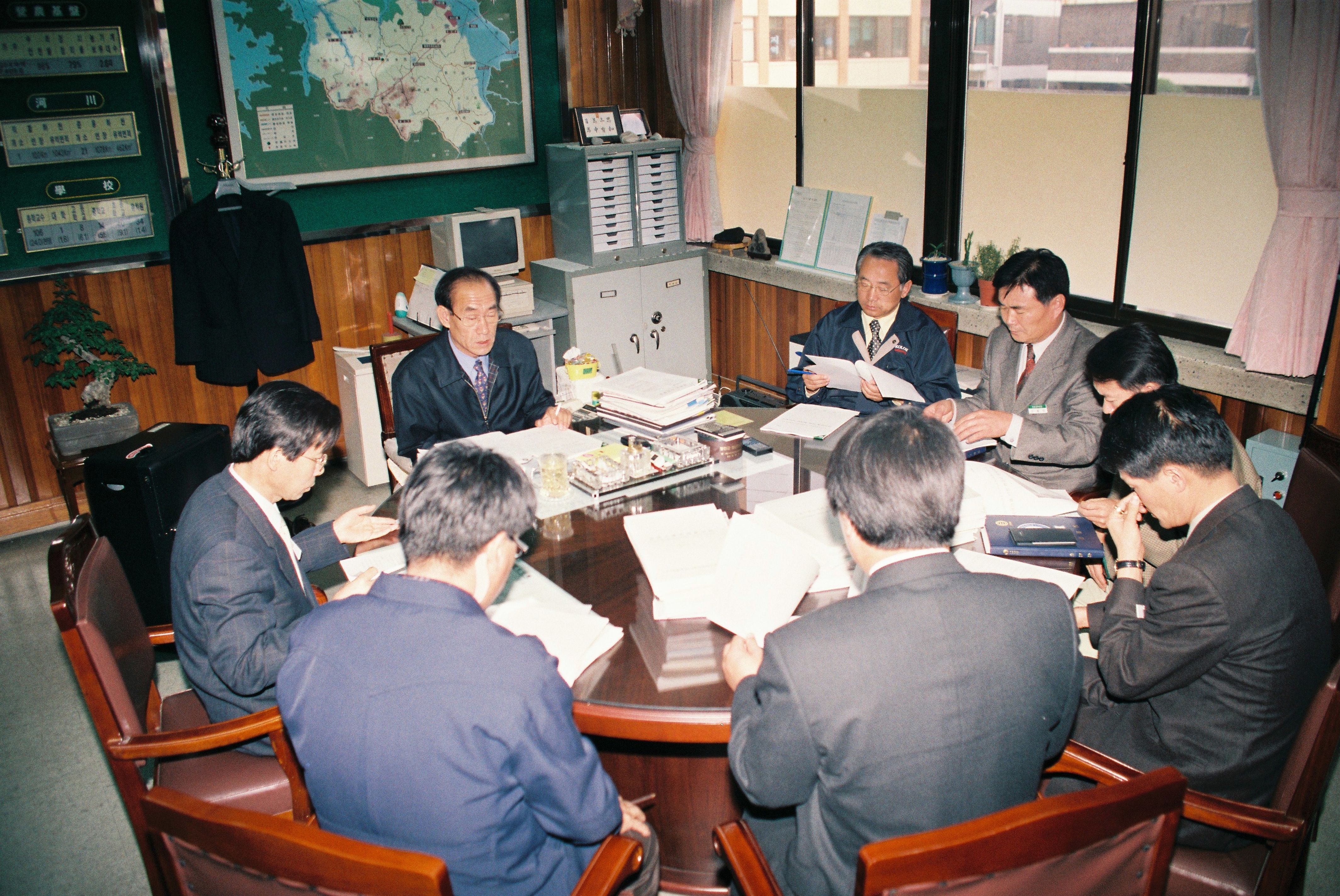 사진자료(1990년대)/1999/문예회관 평가위원회 0/