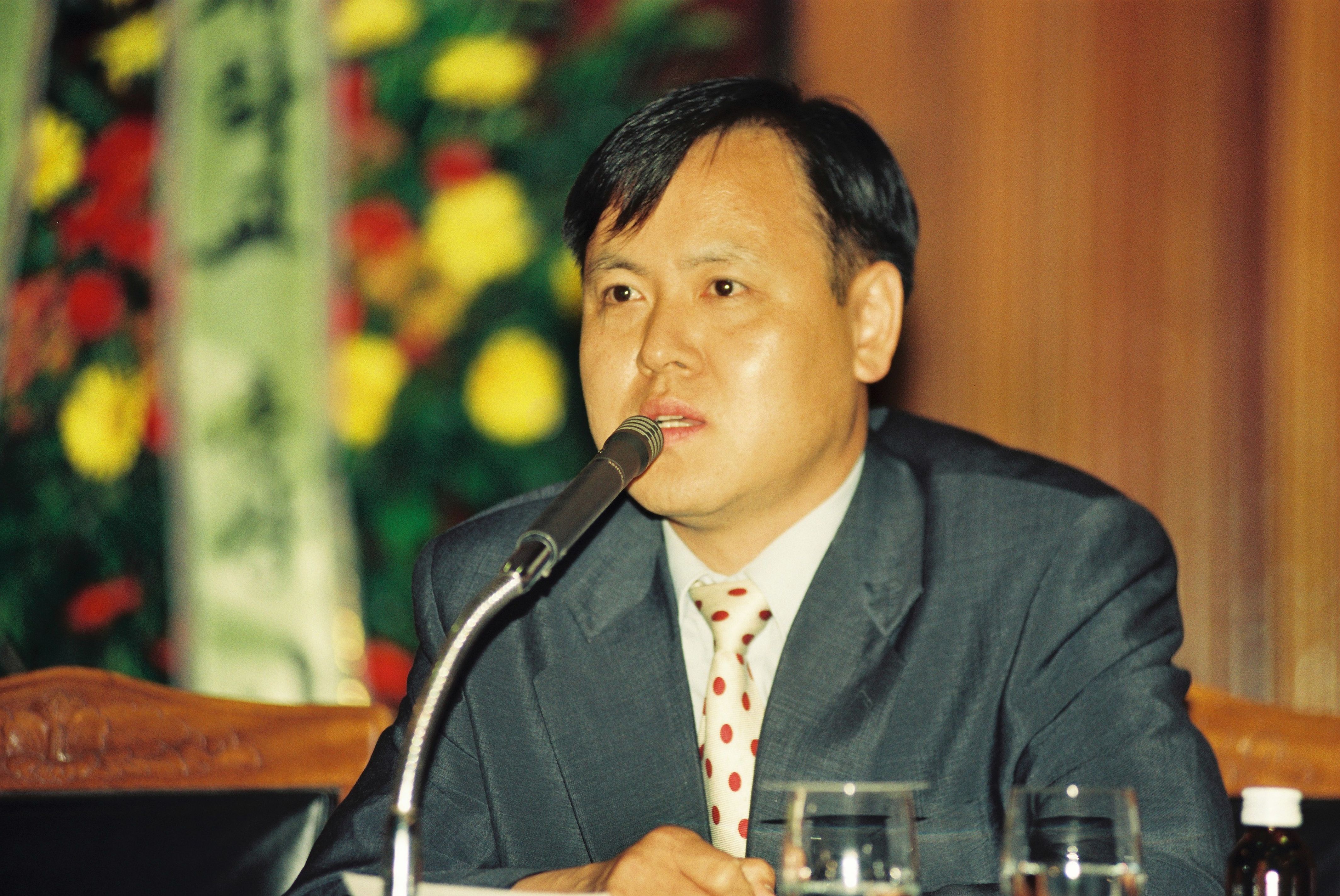 사진자료(1990년대)/1999/지역발전 대토론회 및 결의대회 4/