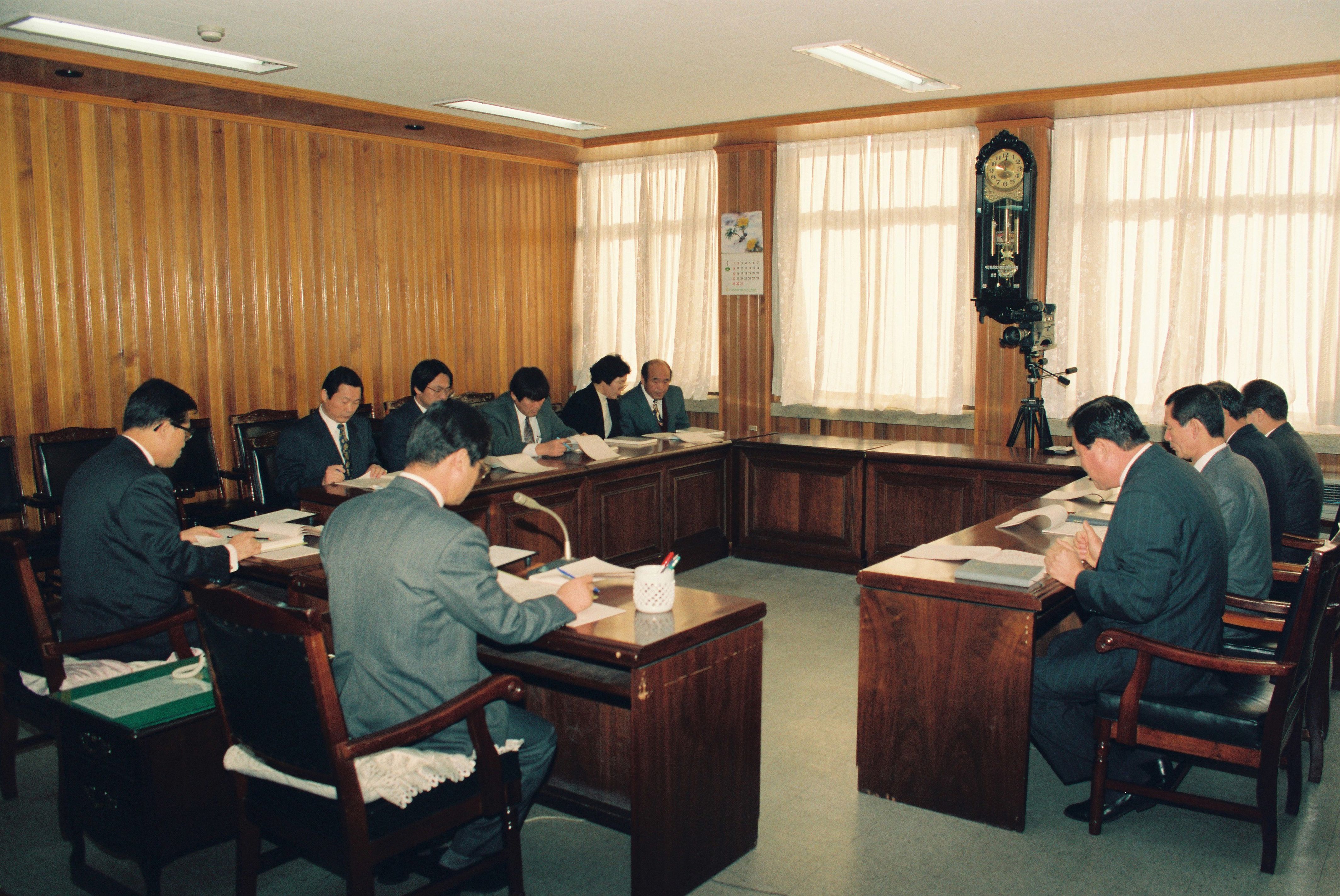 사진자료(1990년대)/1995/학대 간부 회의 95. 1. 21, 범무부 쟁생 보고회 정기 총회 , 1. 23 당진읍 읍면 실천 계획 보고 1/