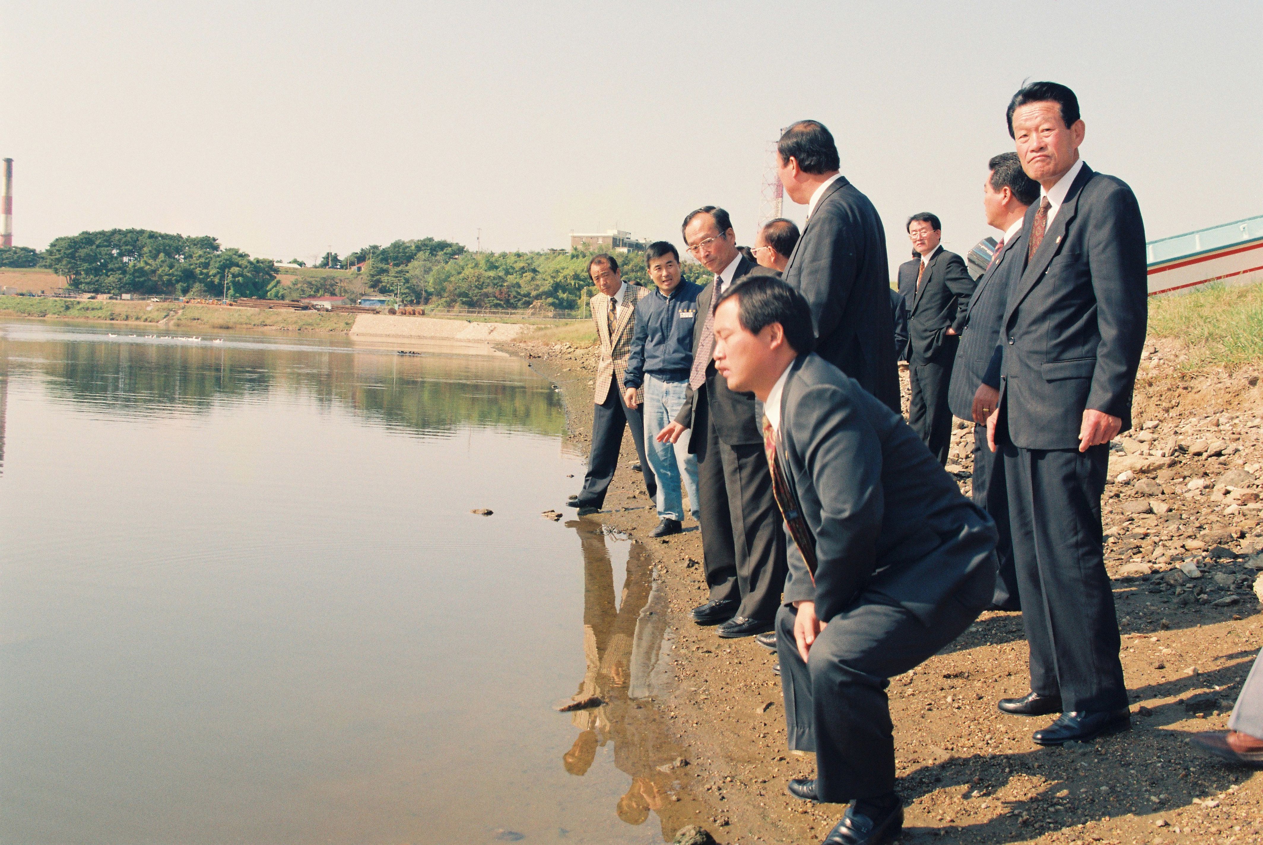 사진자료(1990년대)/1994/삼성 석유화학 군의원 현장 시찰 0/