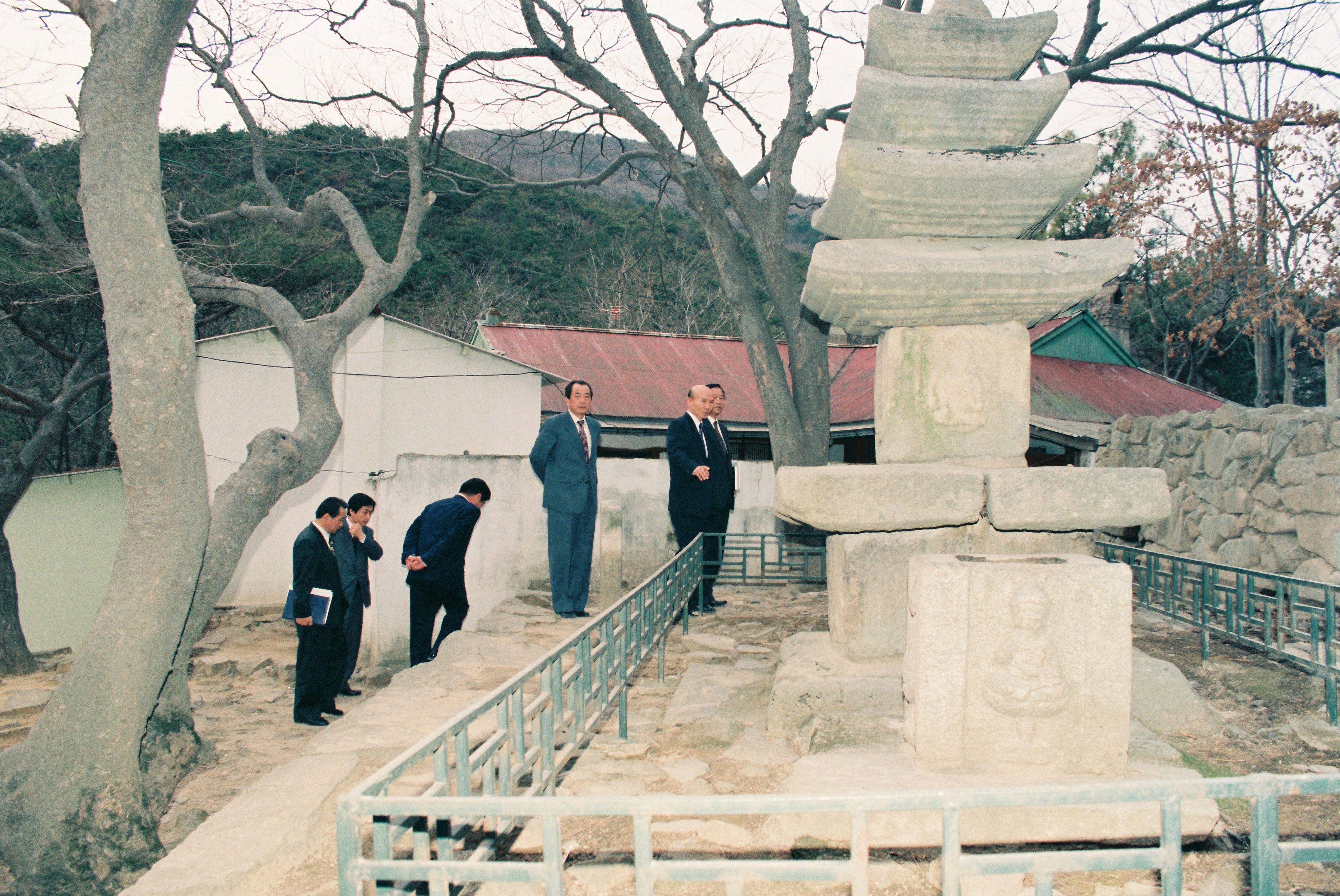 사진자료(1990년대)/1994/박영동 군수 정미면 연두순시 3/