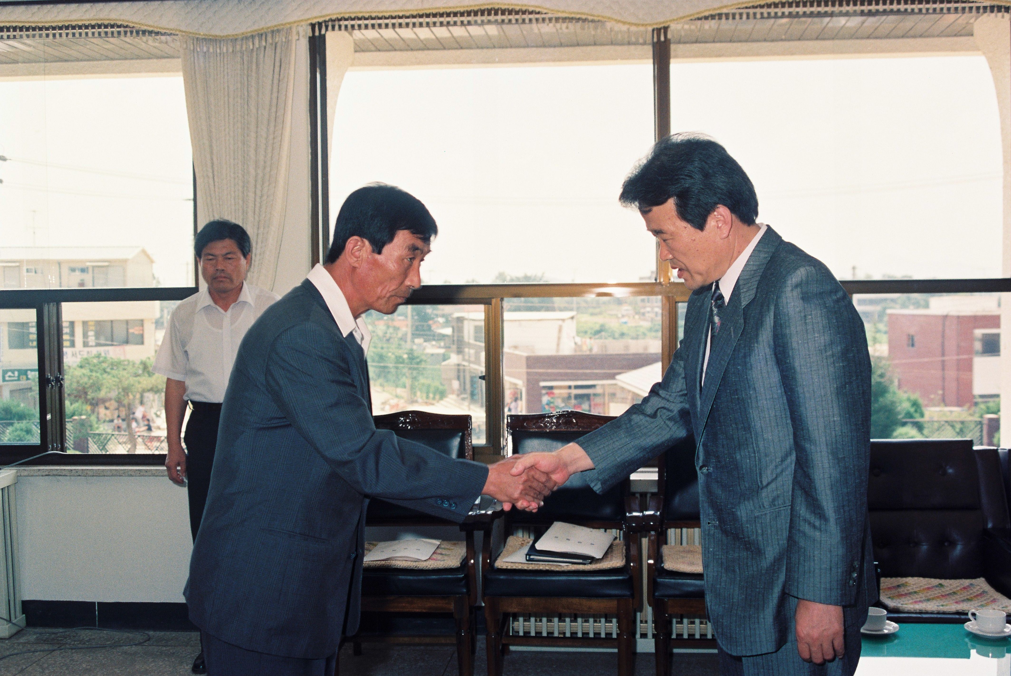 사진자료(1990년대)/1991/신평 송산 순시 1/