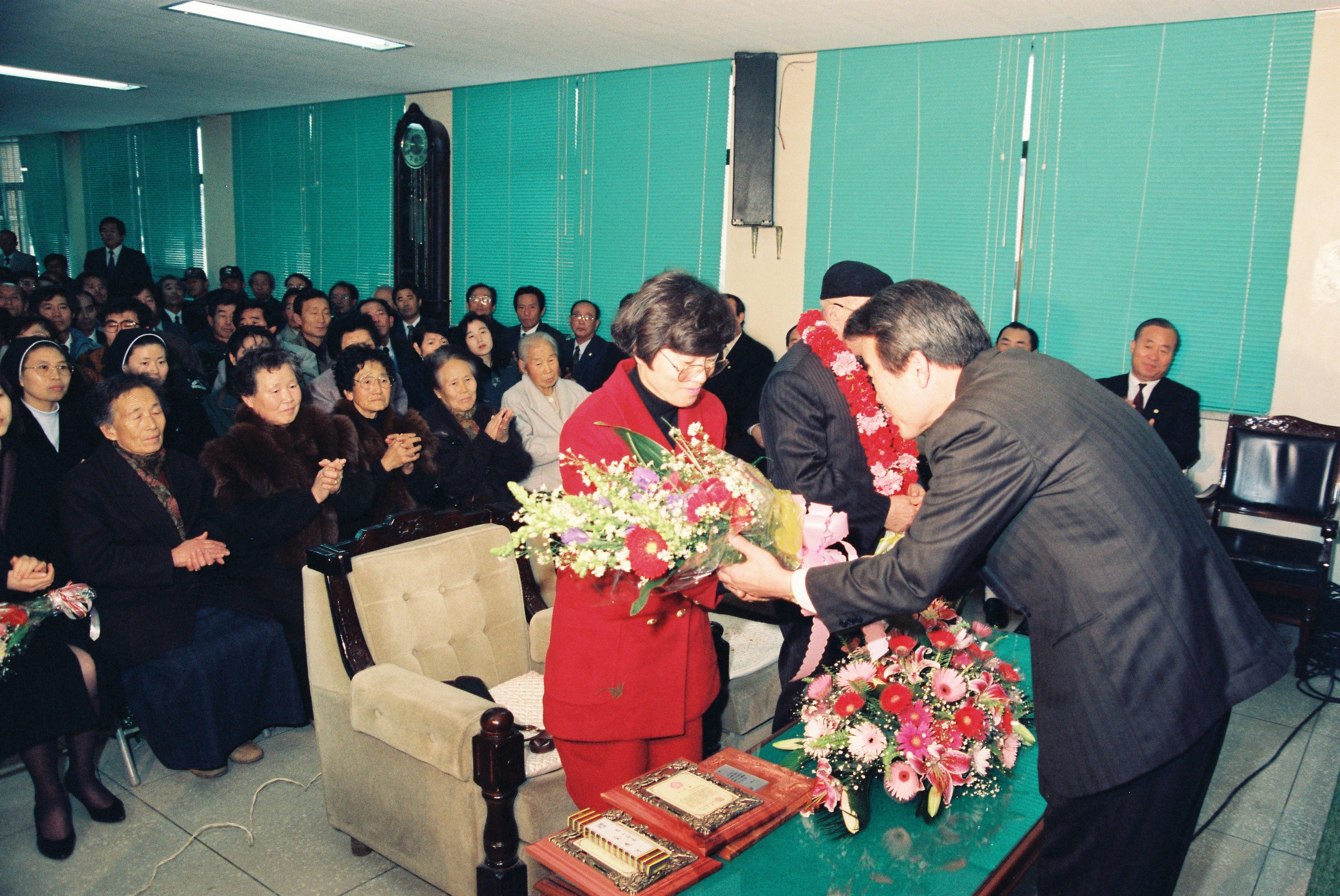 사진자료(1990년대)/1991/第 1回 唐津郡民 大賞 施賞式(제 1회 당진군민 대상 시상식) 4/