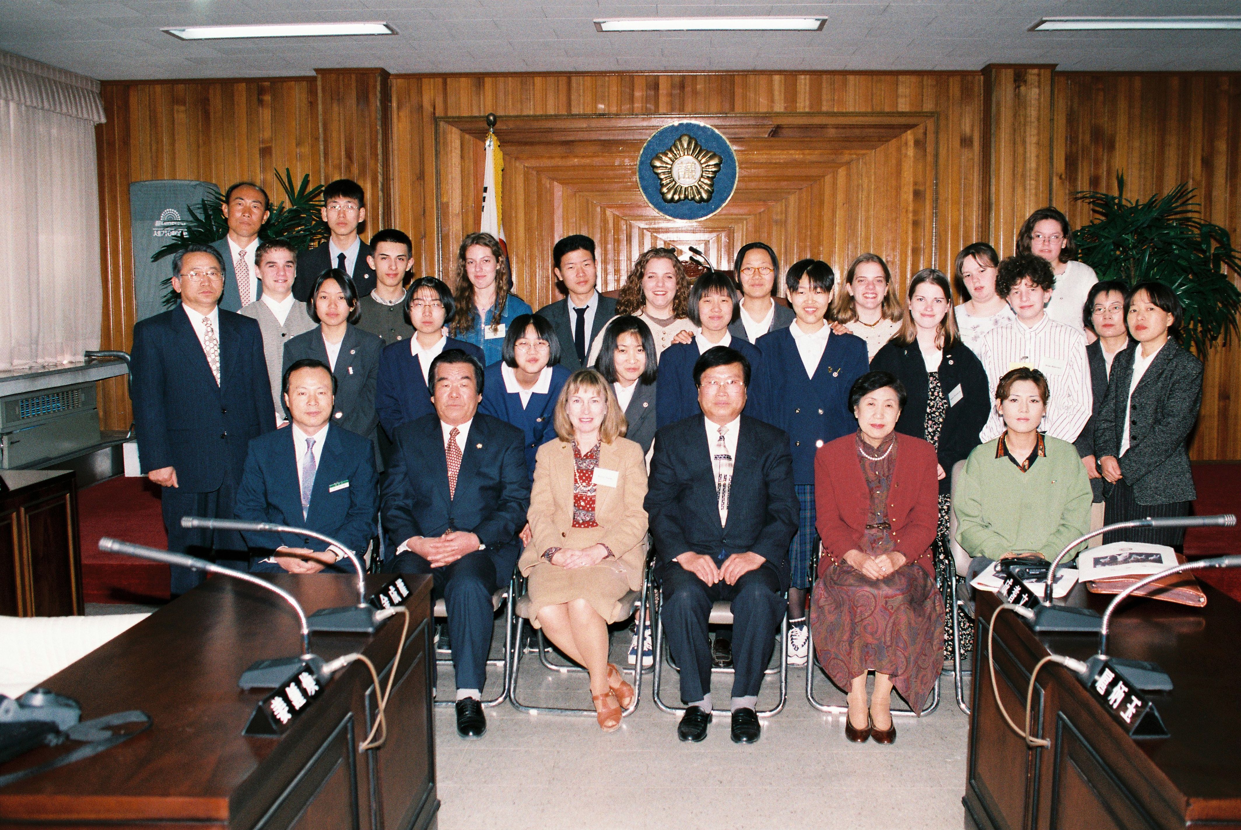 사진자료(1990년대)/1997/LAKEWOOD JR,SR HIGH SCHOOL DELEGATES 3/