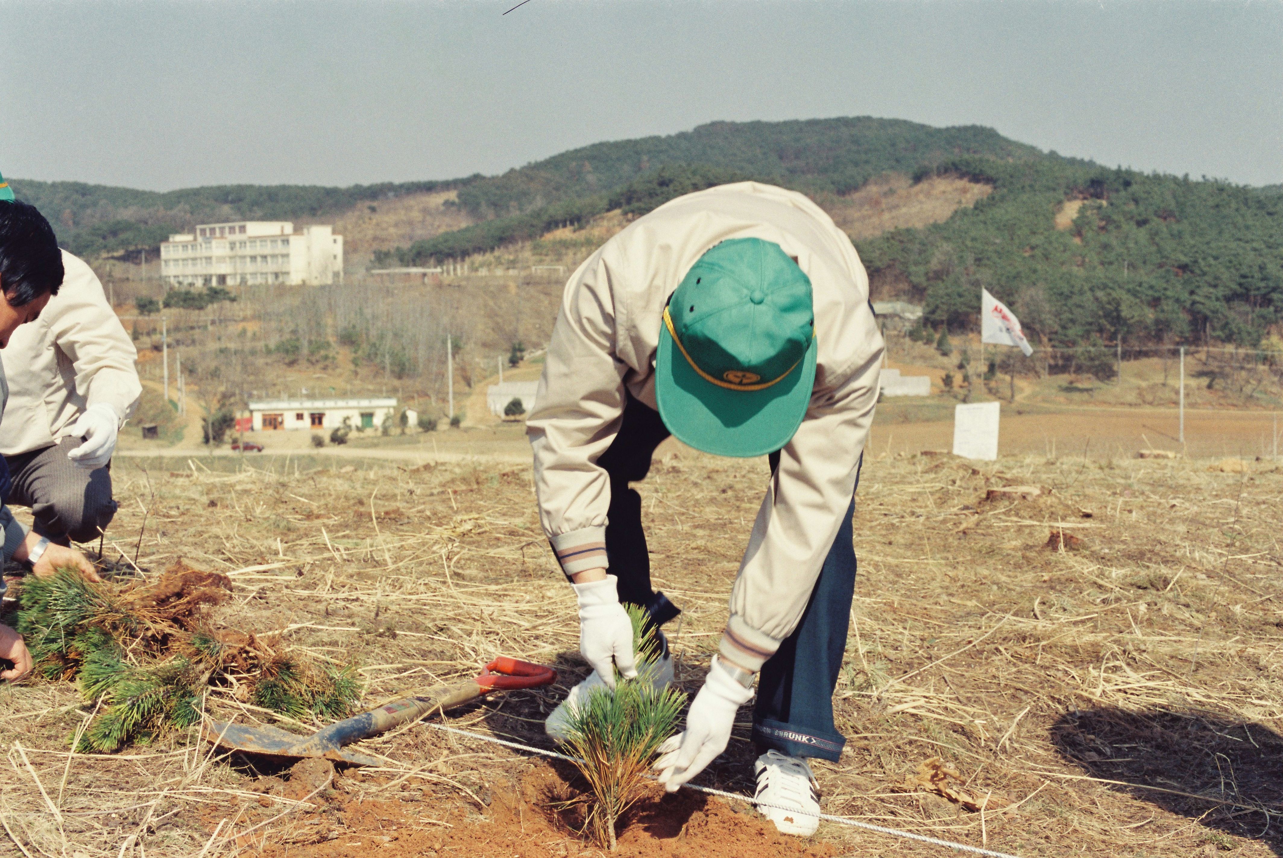 사진자료(1990년대)/1998/식목일 행사 0/