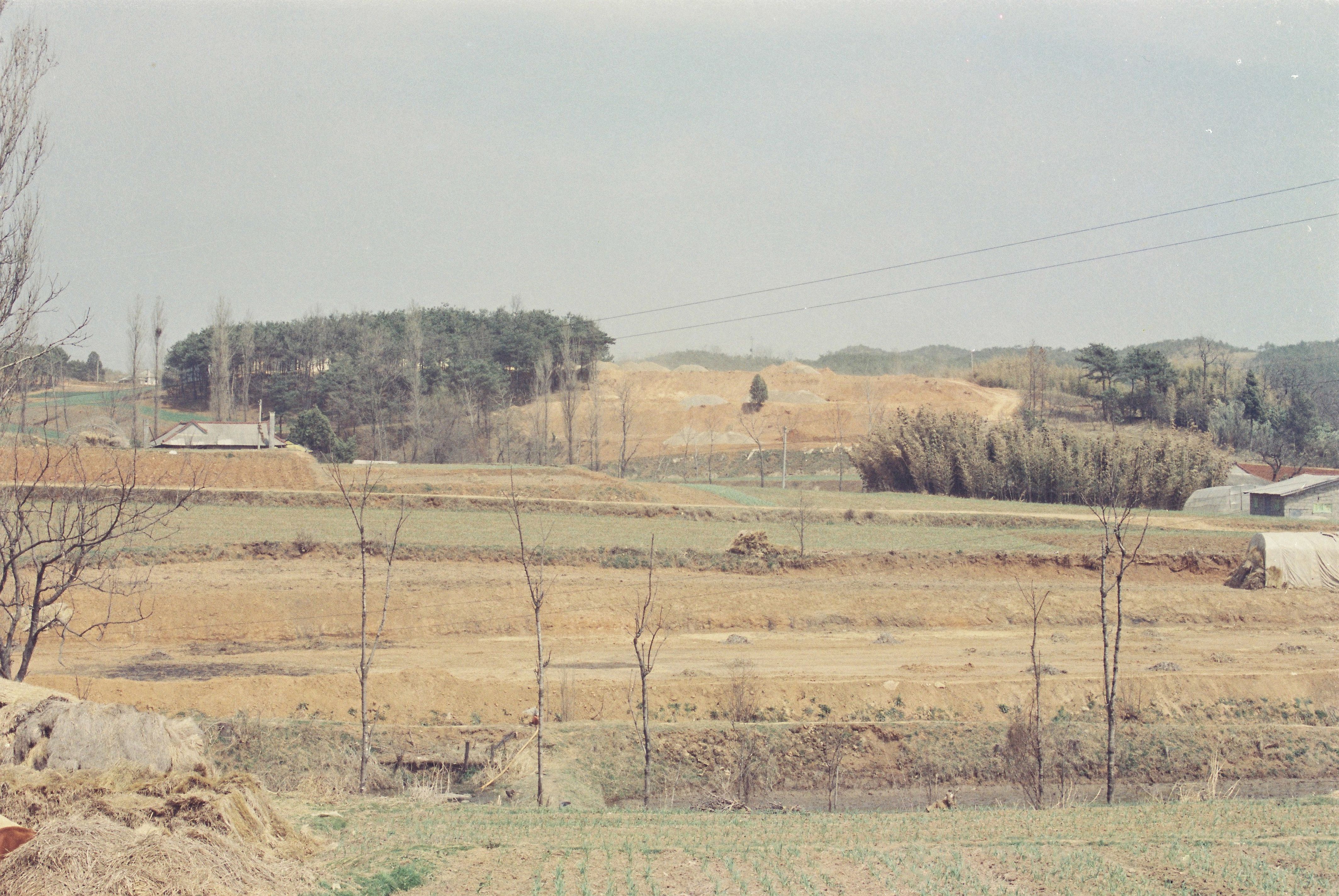 사진자료(1990년대)/1998/인사이동 및 우강면 순시, 욱아 상수도 고사 5. 6, 삼봉취락 상수도 공사, 베틀(실) 1/