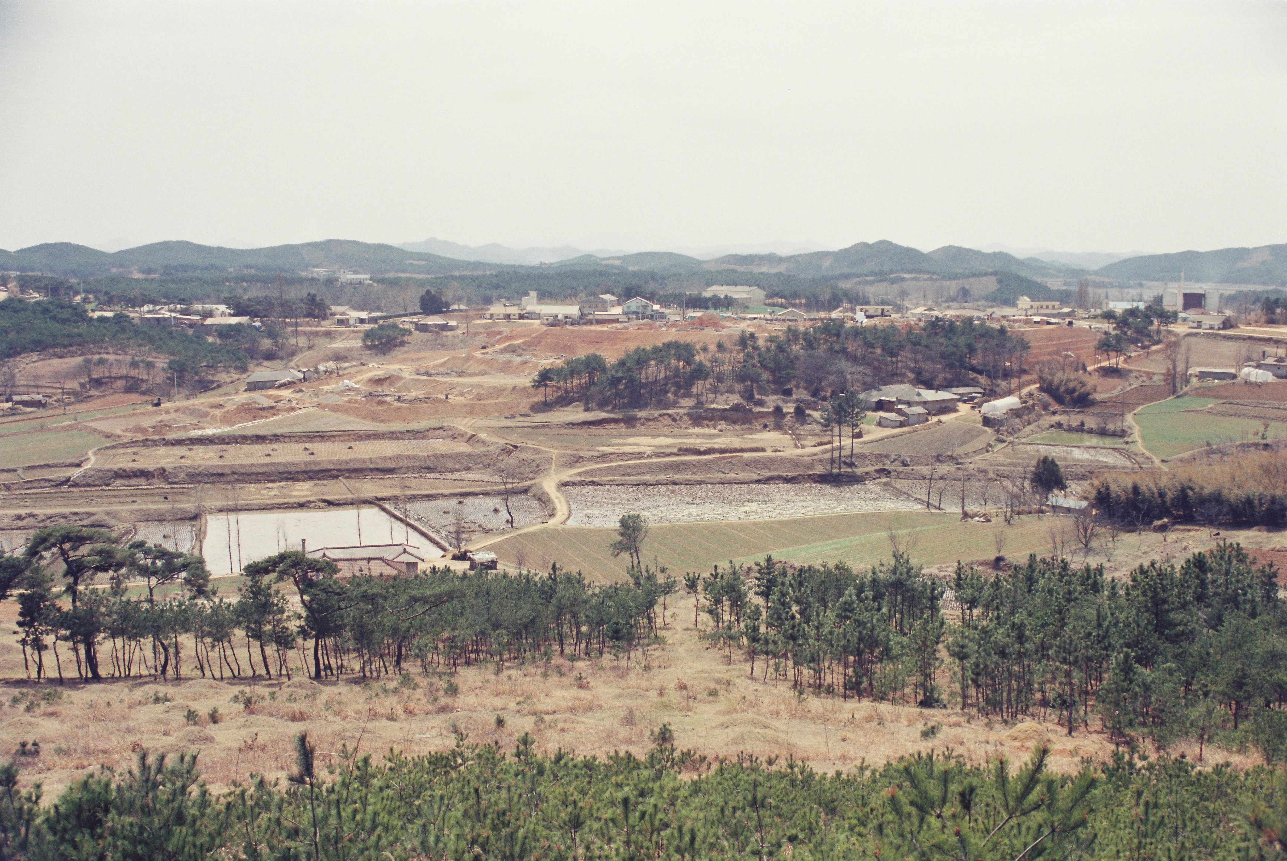 사진자료(1990년대)/1998/인사이동 및 우강면 순시, 욱아 상수도 고사 5. 6, 삼봉취락 상수도 공사, 베틀(실) 0/
