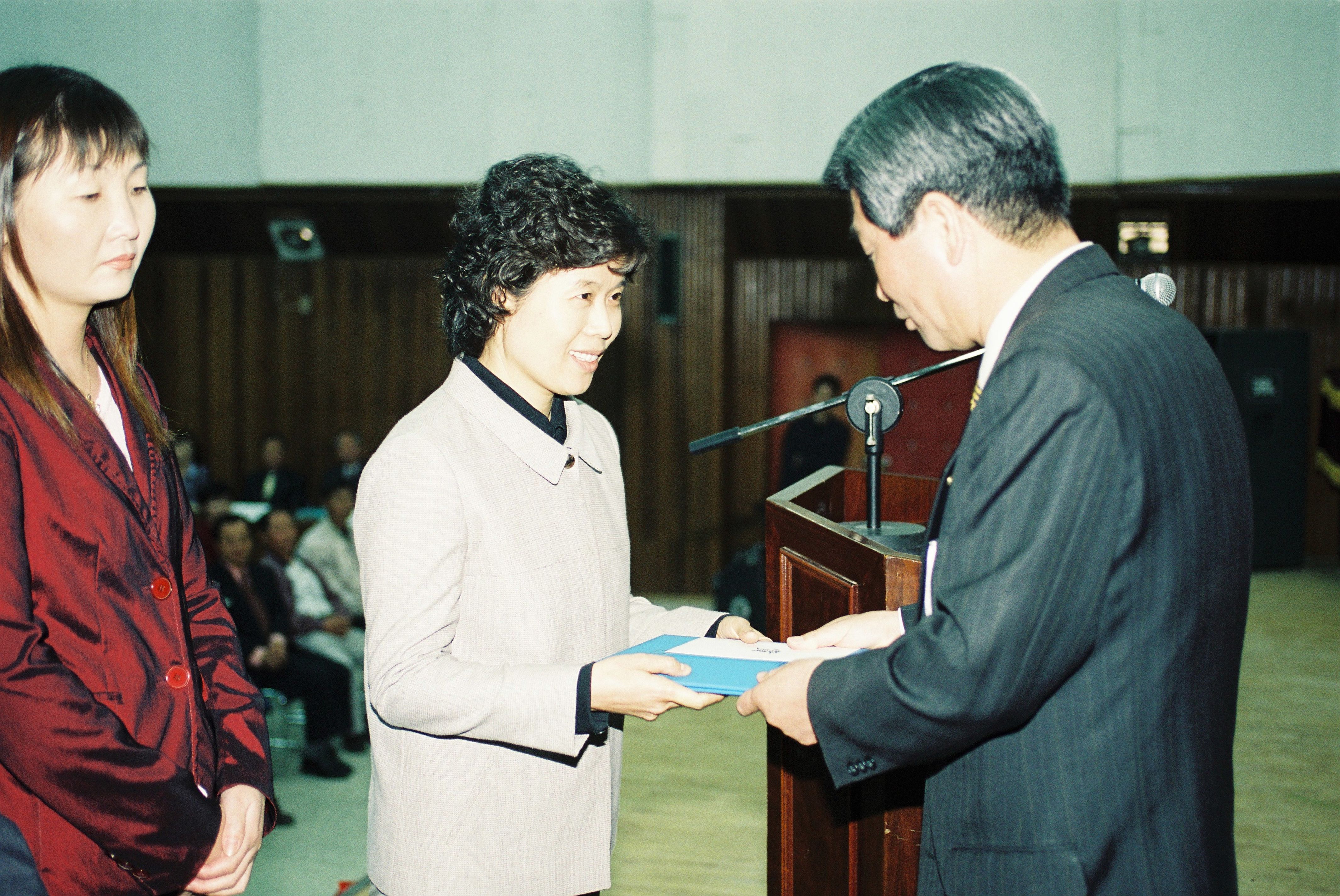 사진자료(2000년대)/2003/올바른 건강생활 실천하기 당진군 건강의날(매월 1일)지정 선포 및 건강체조 경연대회