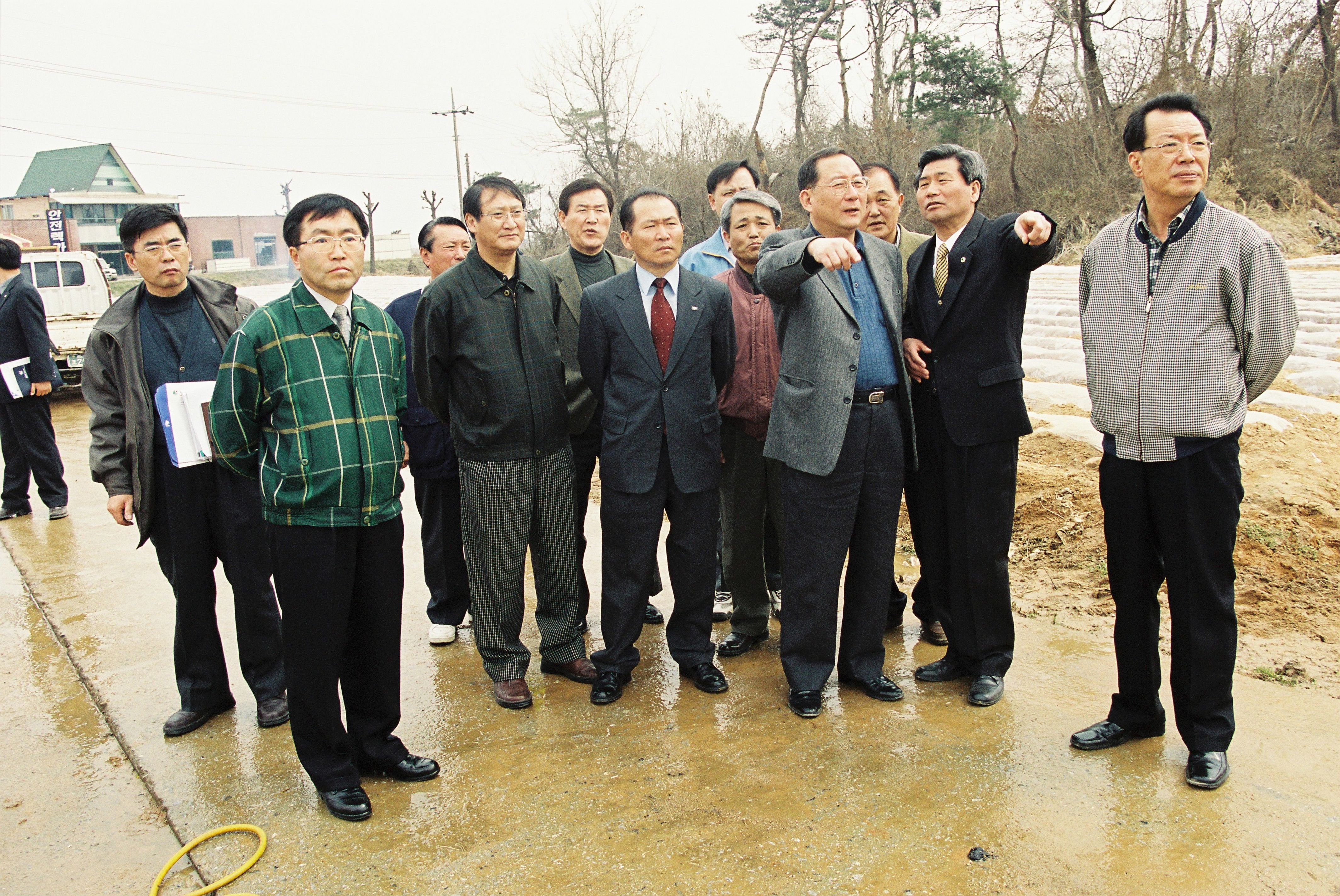 사진자료(2000년대)/2003/돼지 콜레라 긴급 차단 방역 3/
