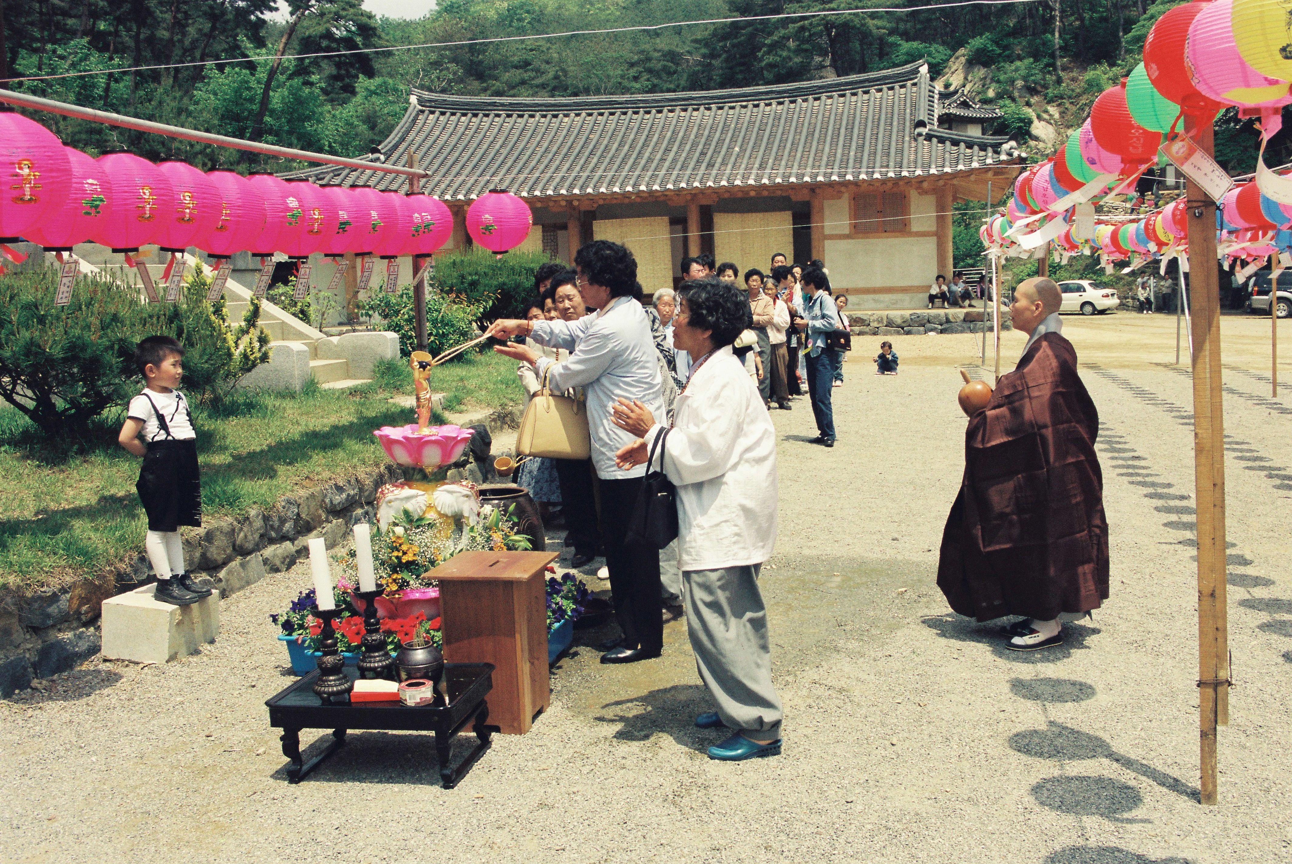 사진자료(2000년대)/2002/석가탄신일 2 2/