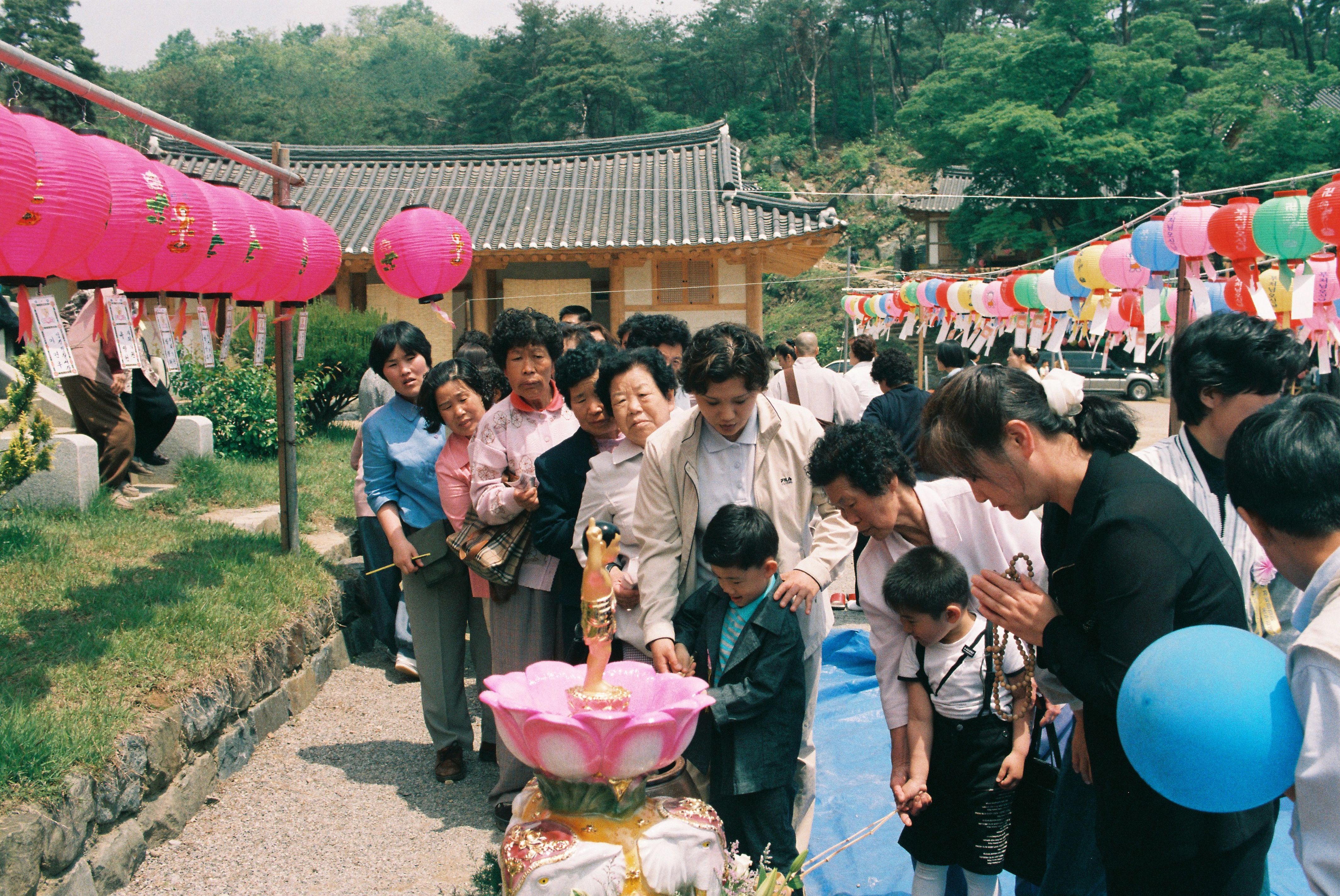 사진자료(2000년대)/2002/석가탄신일 1 0/