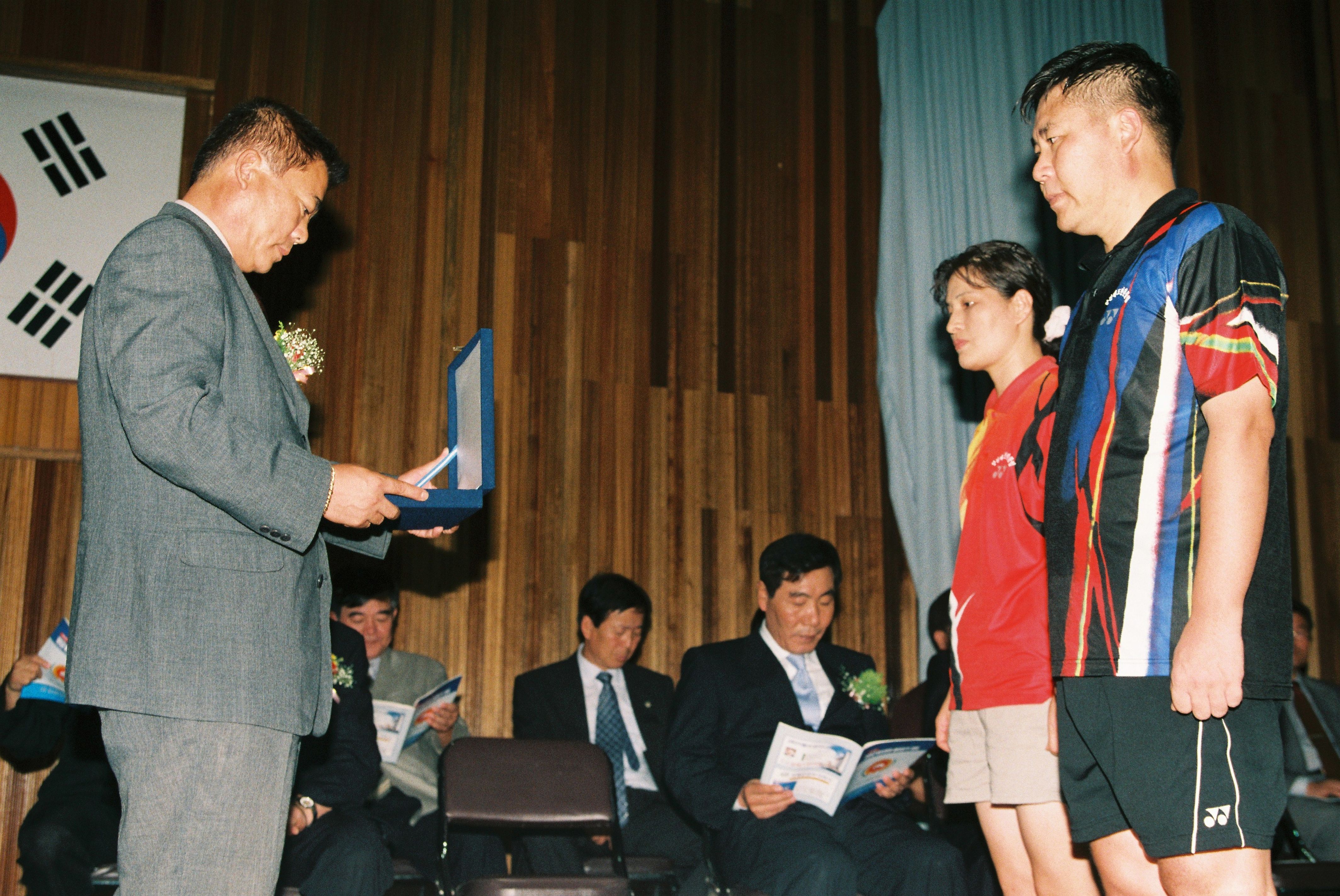 사진자료(2000년대)/2002/제2회 당진군(직장 및 클럽) 배드민턴 협회장기 대회① 0/