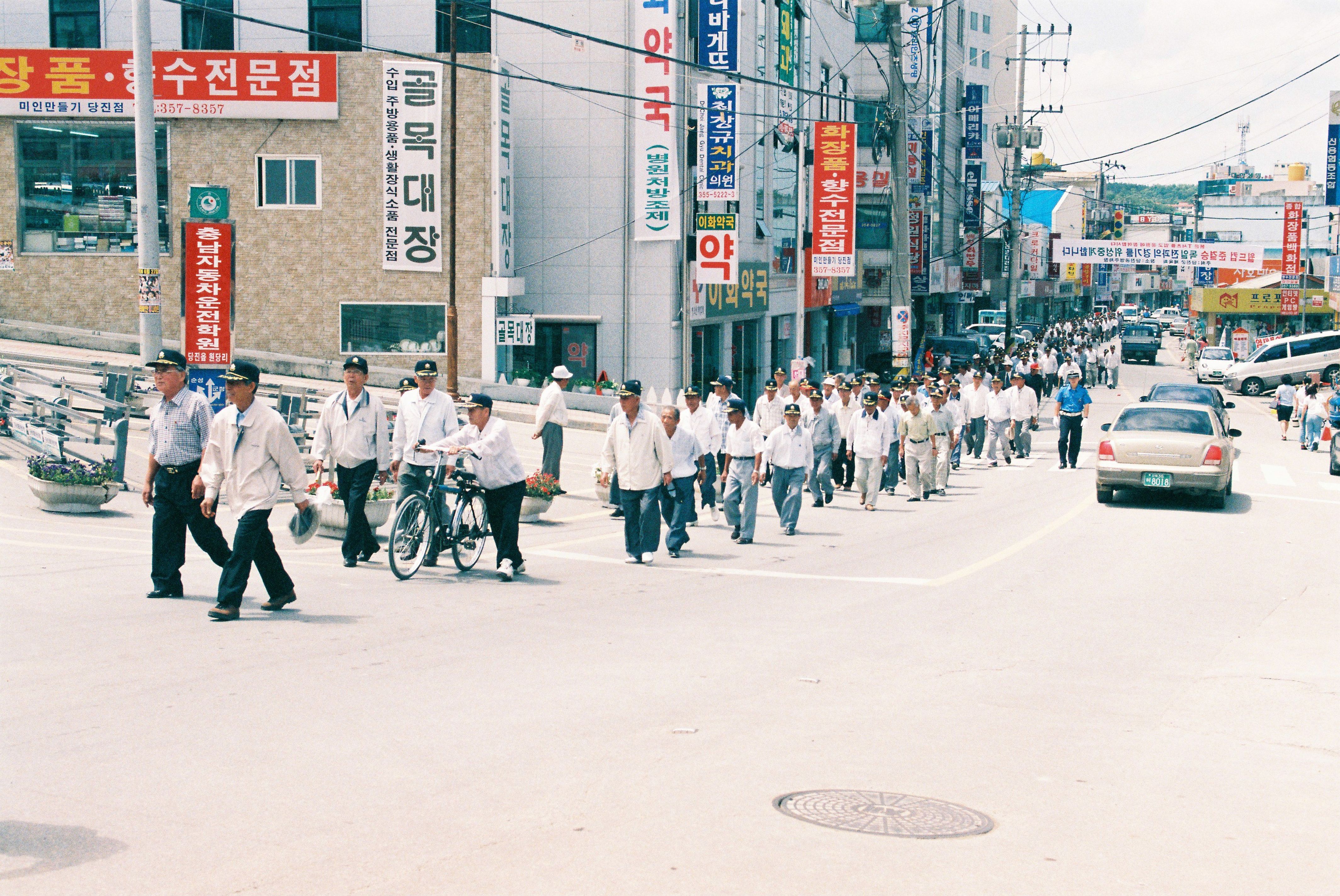 사진자료(2000년대)/2002/6.25 전쟁 제52주년 기념행사3 0/