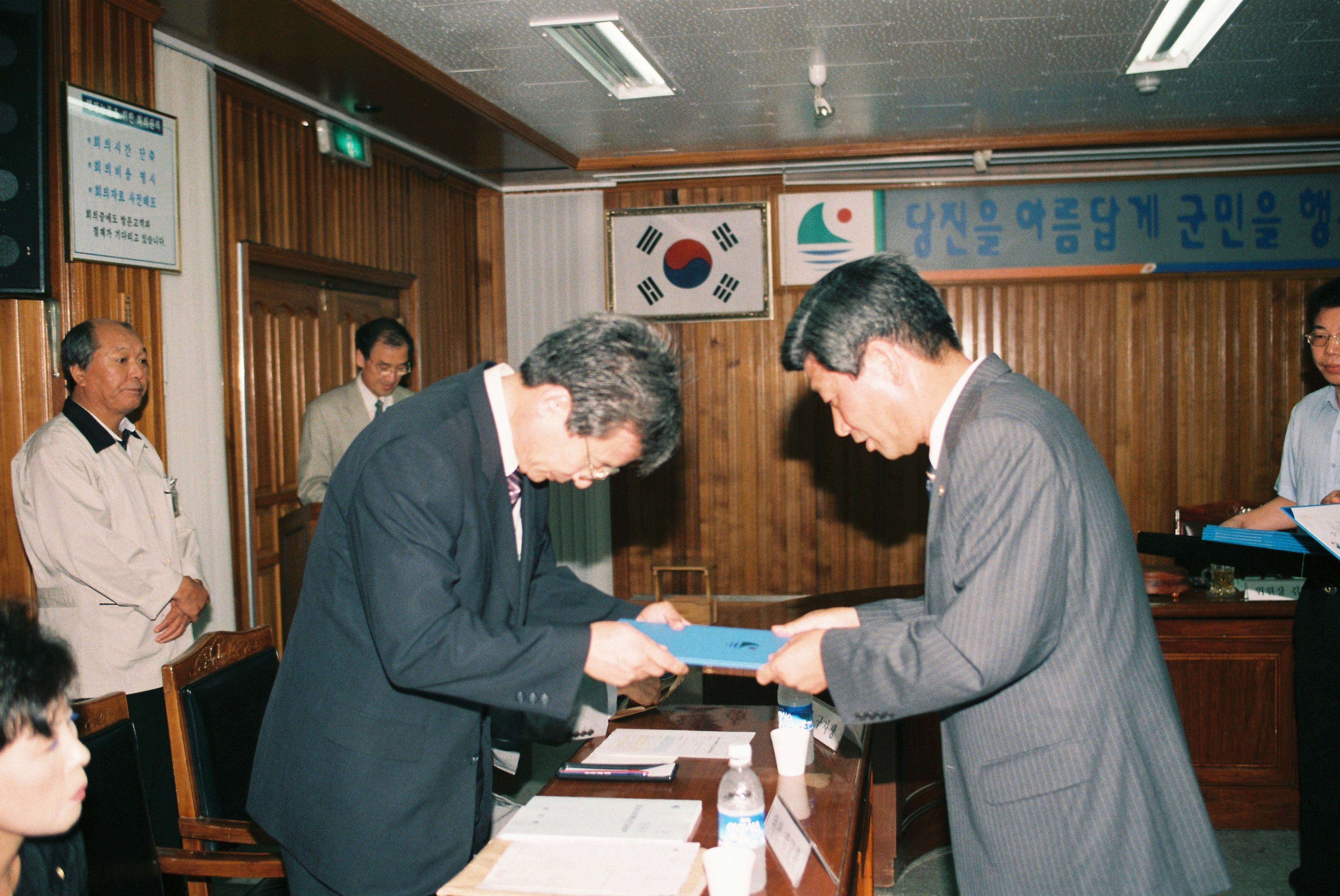 사진자료(2000년대)/2002/당진군민대상 심의위원 0/